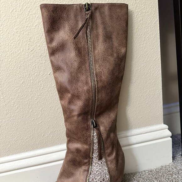 Not Rated Foldover Boots Brown & Lace - Picture 4 of 8